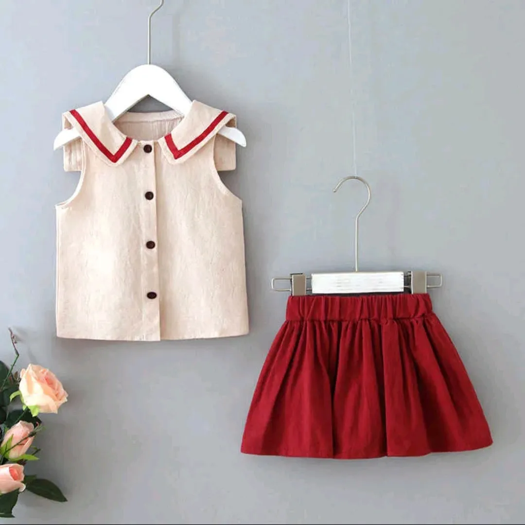 Blusa Beige Marinero Y Falda Rojo Vino