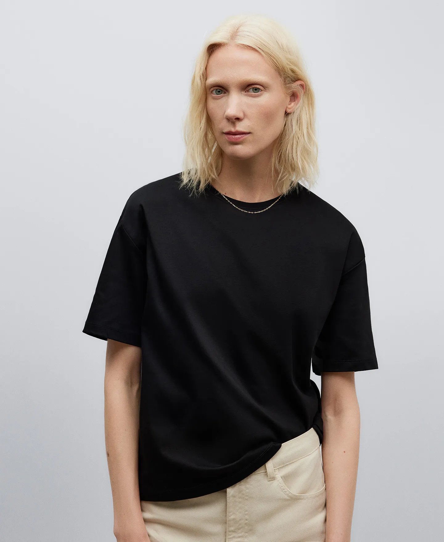 Camiseta cuello caja mujer
