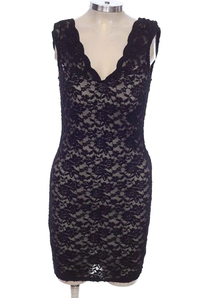 Vestido / Enterizo color Negro - Jacaranda