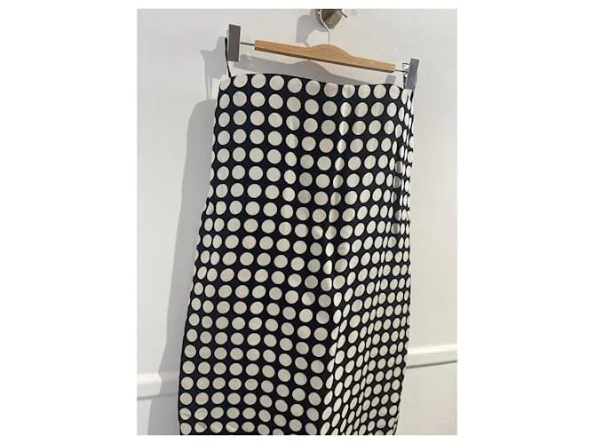 YVES SAINT LAURENT Vestidos T.fr 40 Seda Negro 